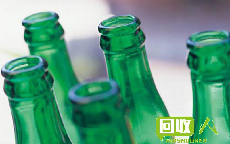 啤酒瓶回收价值及其环保影响 啤酒瓶回收多少钱一个